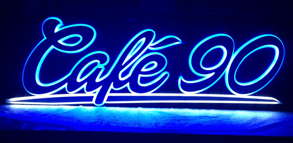 Kunden Cafe 90